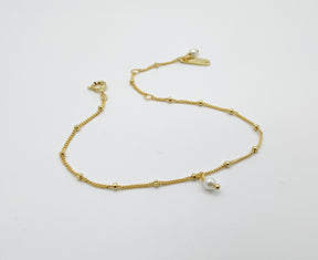 Zartes Armband-Kugelarmband-Stapelarmband-Perlenschmuck-schlicht-minimalistisch-925er Silber-vergoldet-Satellitenarmband-Kugelarmband-Perle